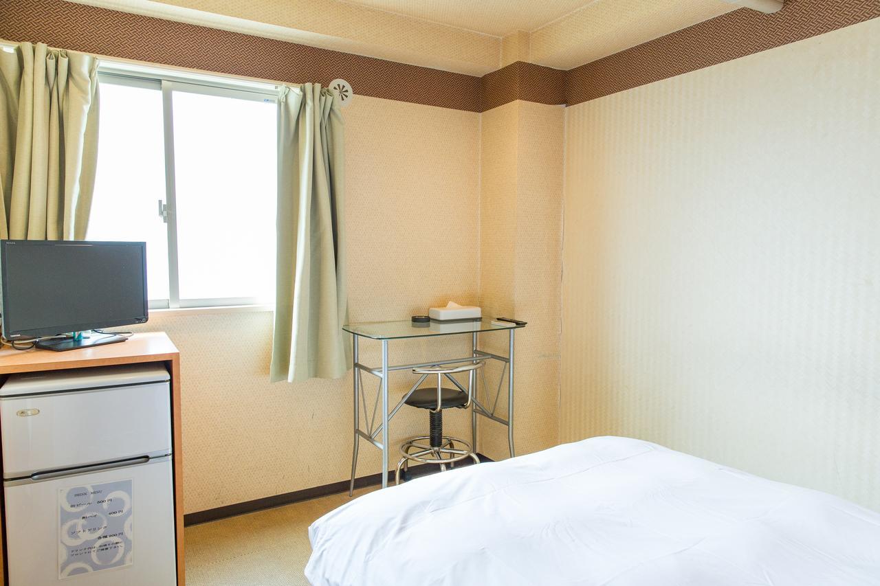 Uehonmachi Plaza Hotel (Adults Only) Осака Экстерьер фото