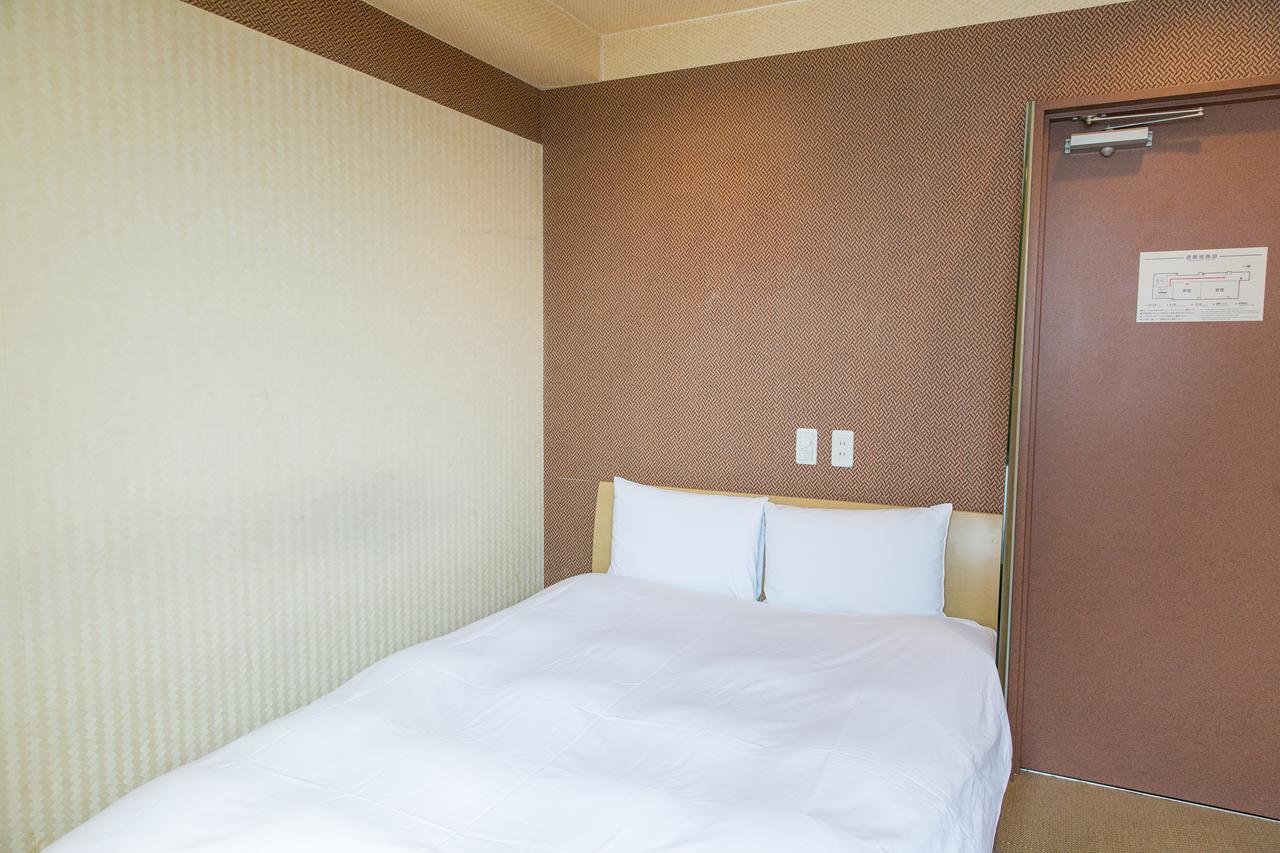 Uehonmachi Plaza Hotel (Adults Only) Осака Экстерьер фото