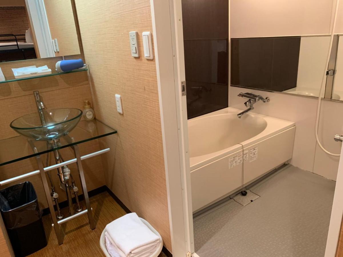 Uehonmachi Plaza Hotel (Adults Only) Осака Экстерьер фото